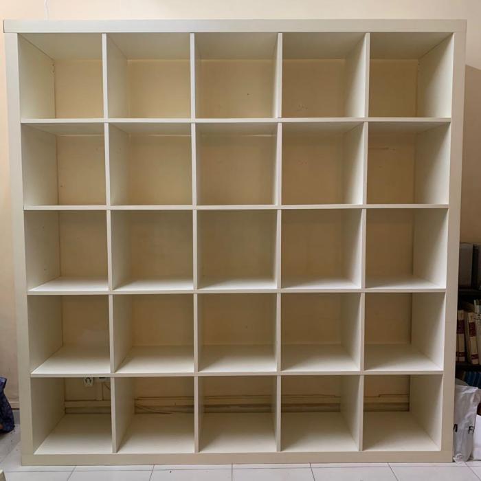 Cubby Shelf: Better than an Entryway Shelf with Hooks Entry shelf furniture with storage cubbyholes